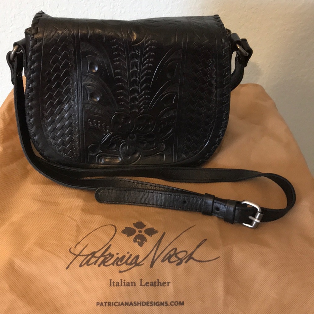 NEW LISTING Black Patricia Nash Crossbody